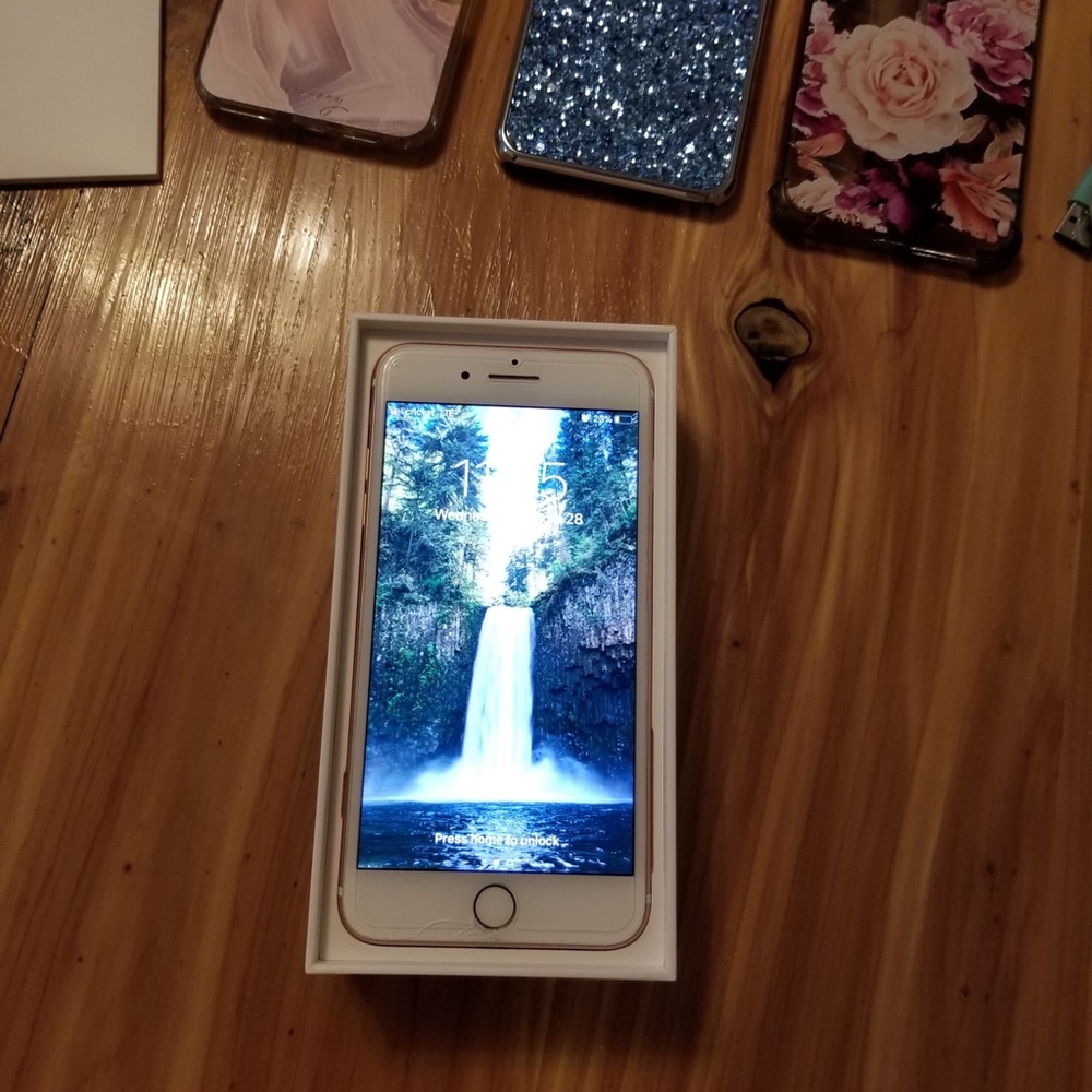 iPhone 7 Plus - Picture 6 of 8